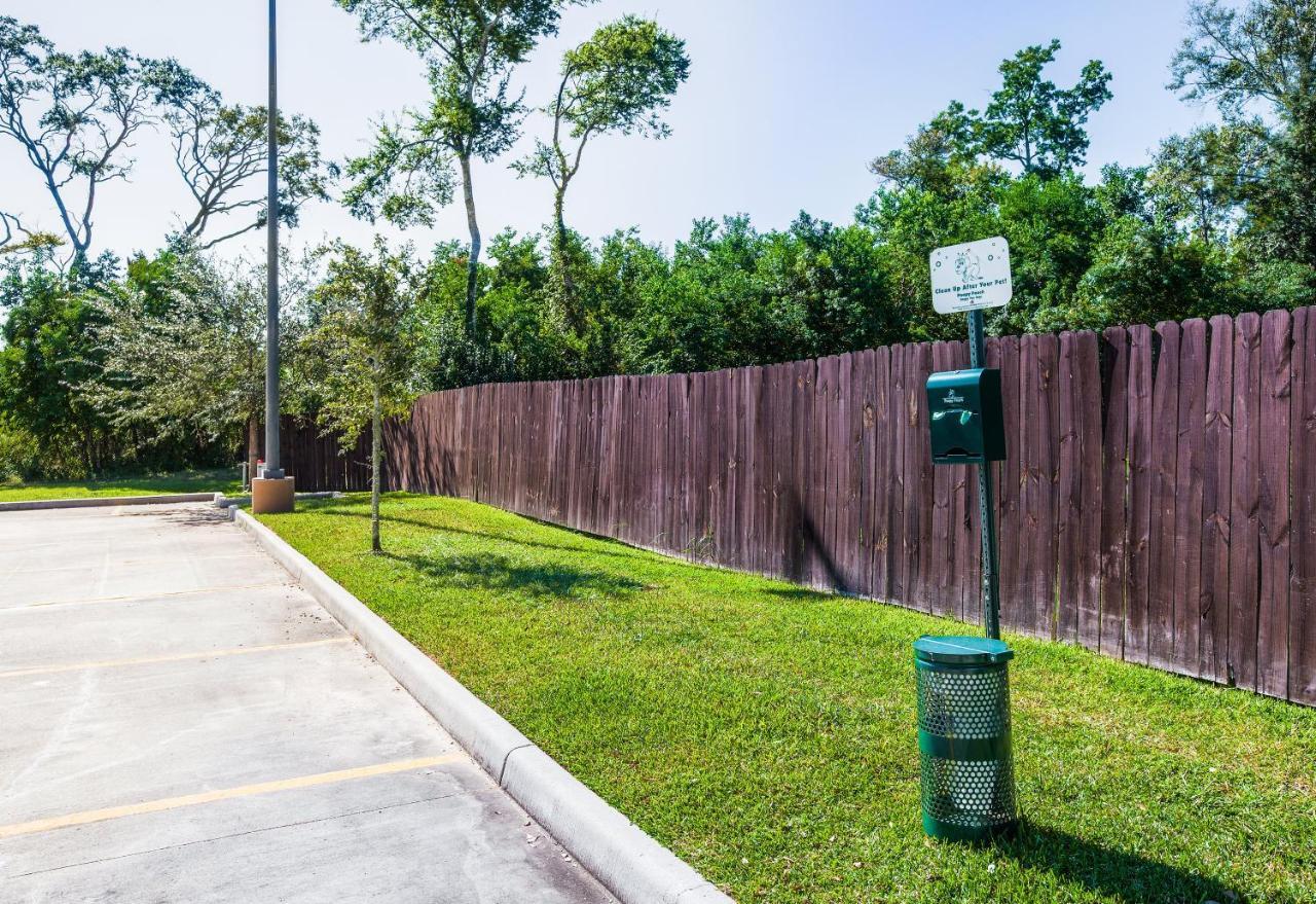 Candlewood Suites Lake Jackson By Ihg Exterior foto